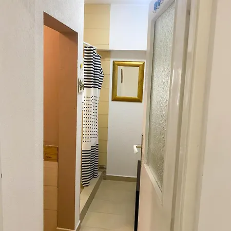 Secret Garden Apartment *